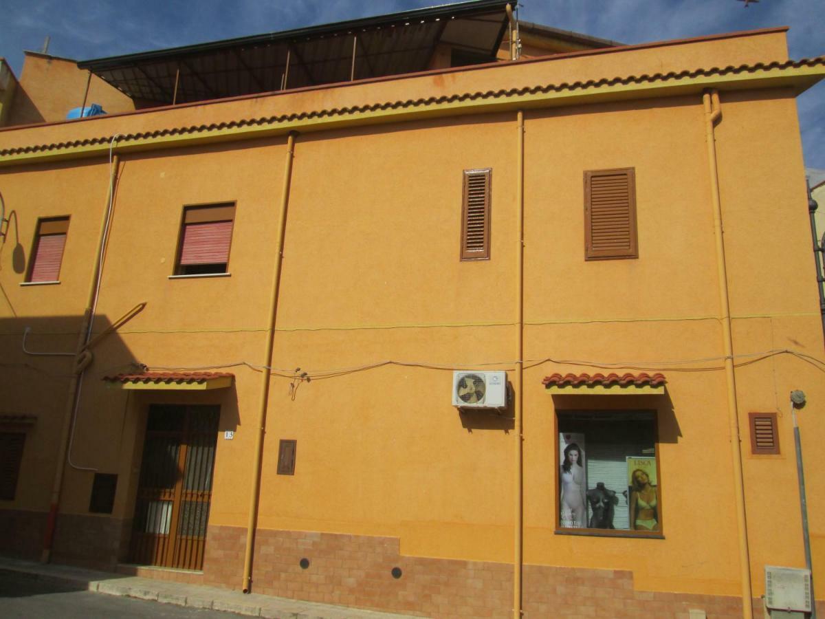 Casa Vacanza Trappeto Palermo 2 Apartment Exterior photo